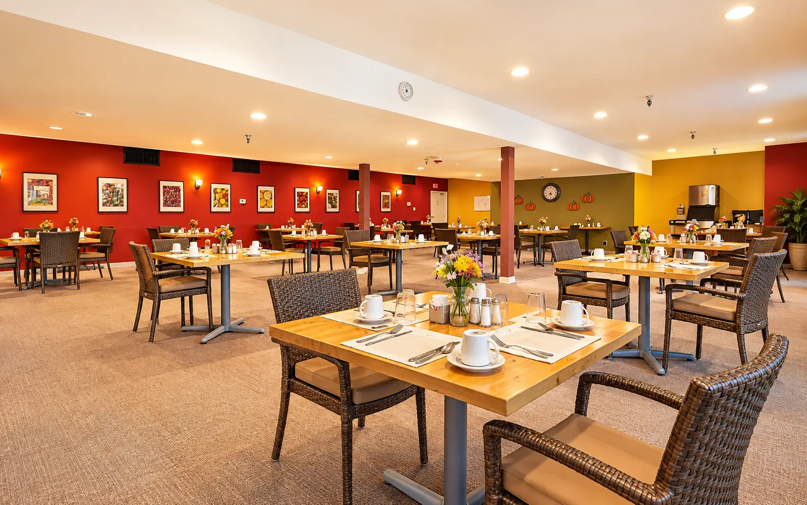 Vista Montana dining room
