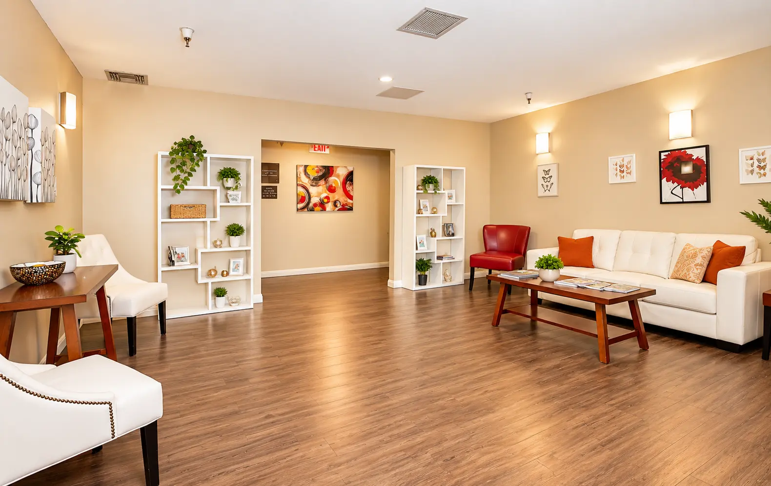 Vista Montana lounge with sofa and seating